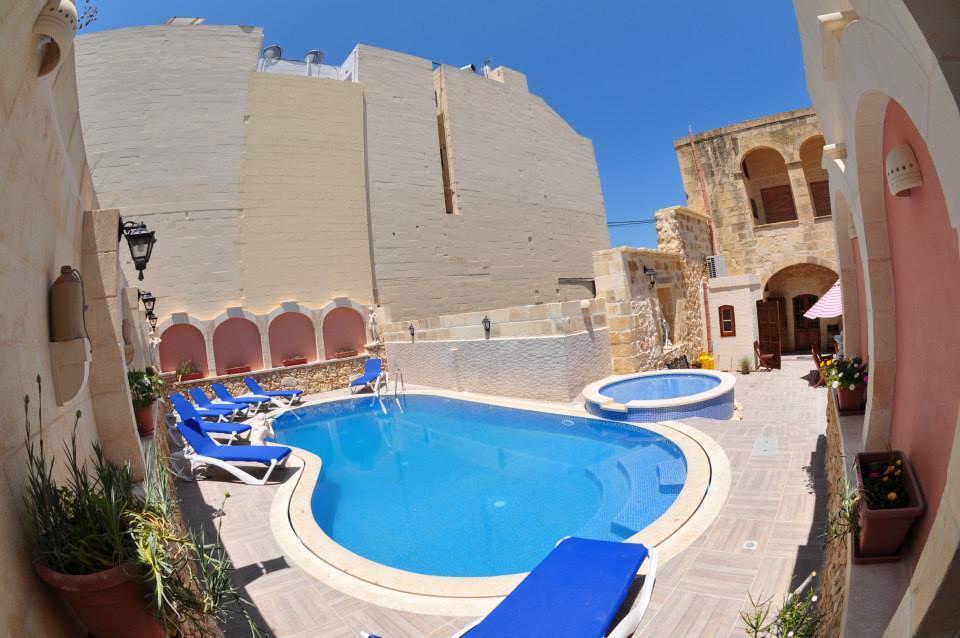 Mikiel U Rosa Holiday Farmhouse With Large Private Pool Zebbug  Exterior photo